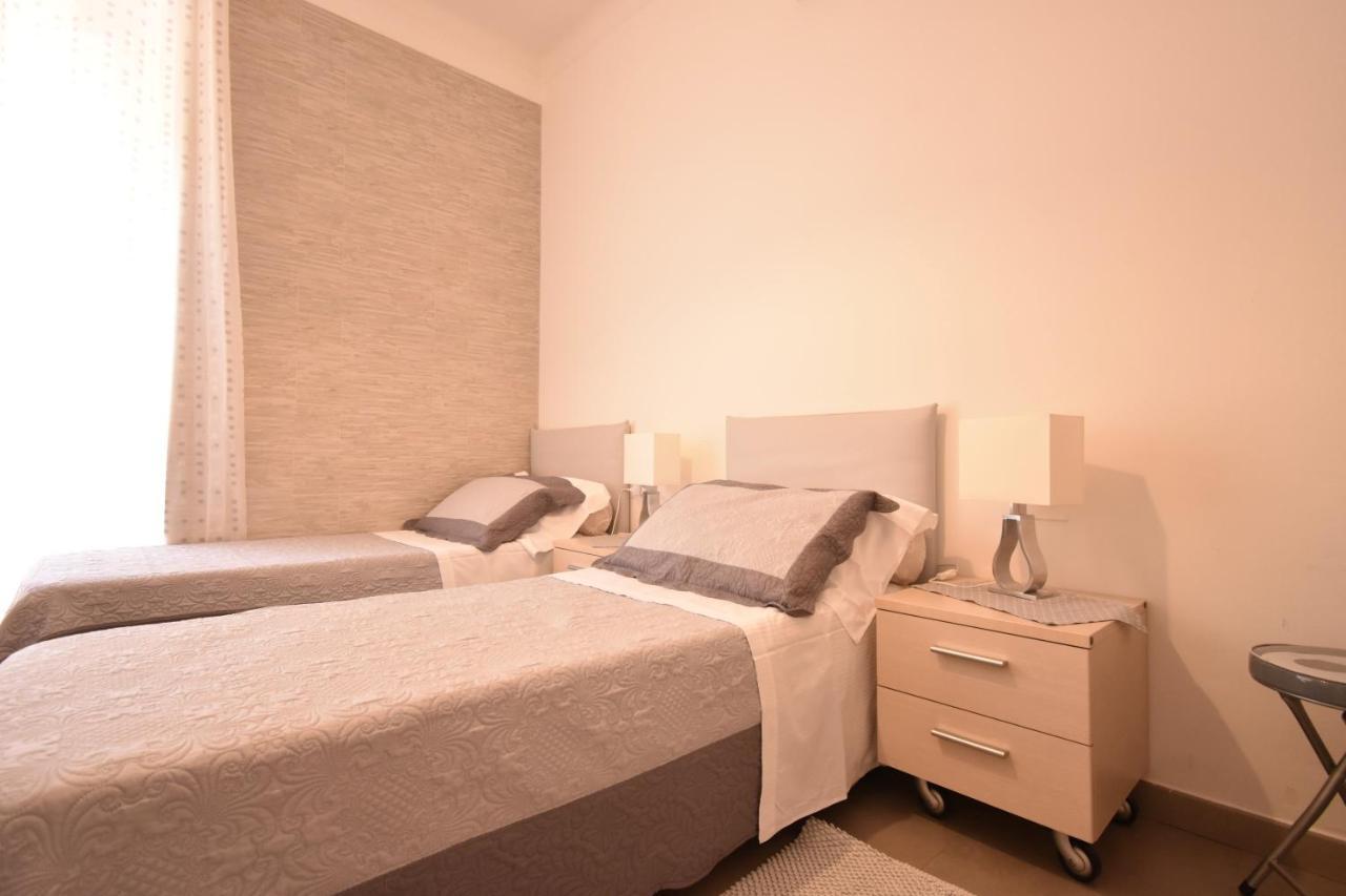 Affittacamere E Appartamenti - Rent Rooms And Apartments Le Camere Nel Corso - Adults Only La Spezia Exterior foto