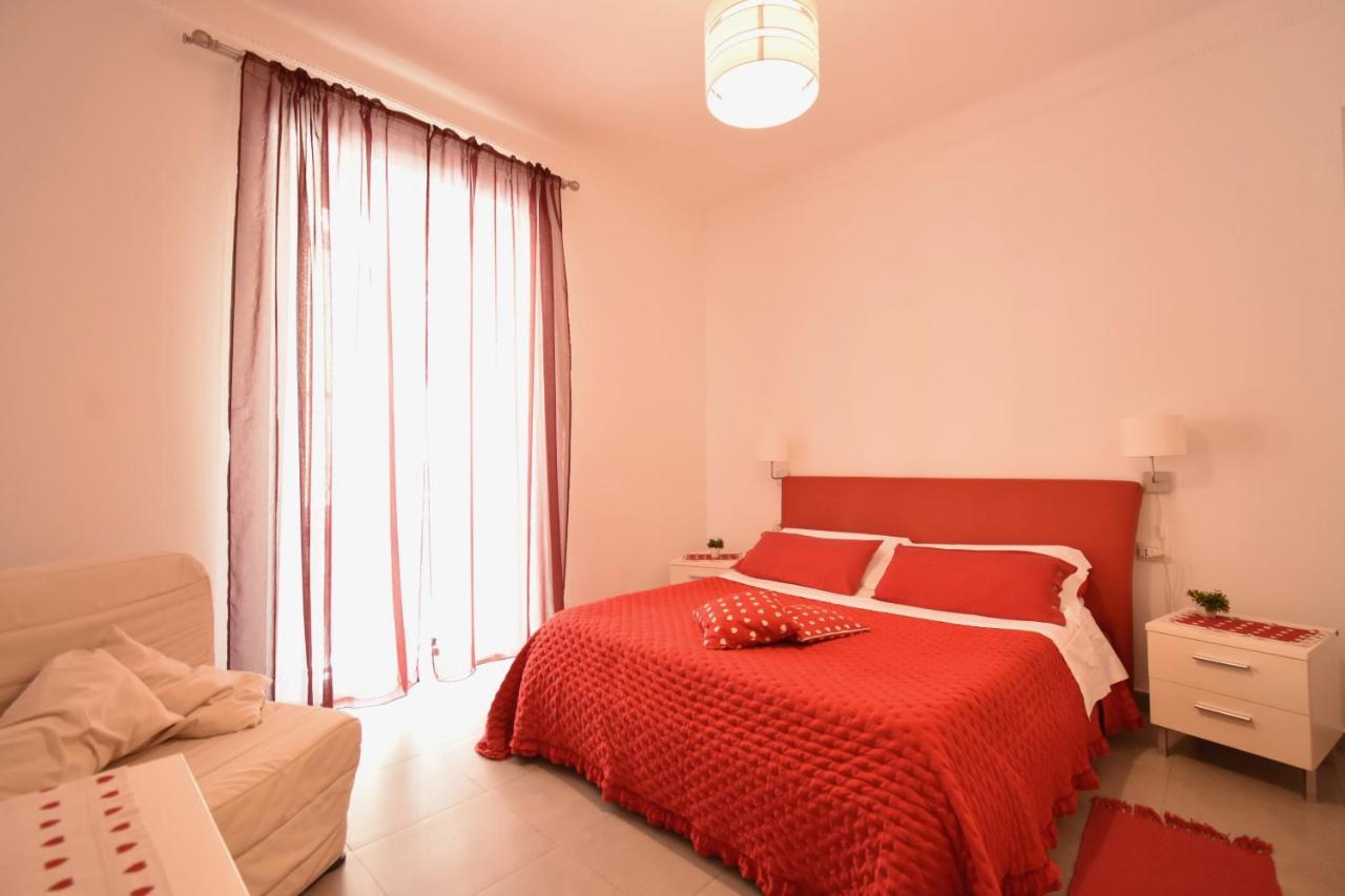 Affittacamere E Appartamenti - Rent Rooms And Apartments Le Camere Nel Corso - Adults Only La Spezia Exterior foto