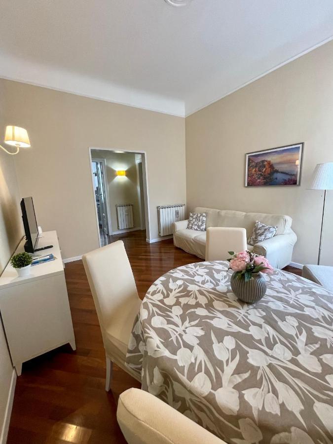 Affittacamere E Appartamenti - Rent Rooms And Apartments Le Camere Nel Corso - Adults Only La Spezia Exterior foto